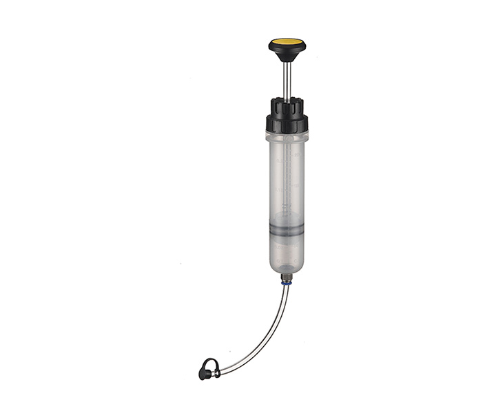 The Clean Syringe for Vehicle Oil Change 200cc